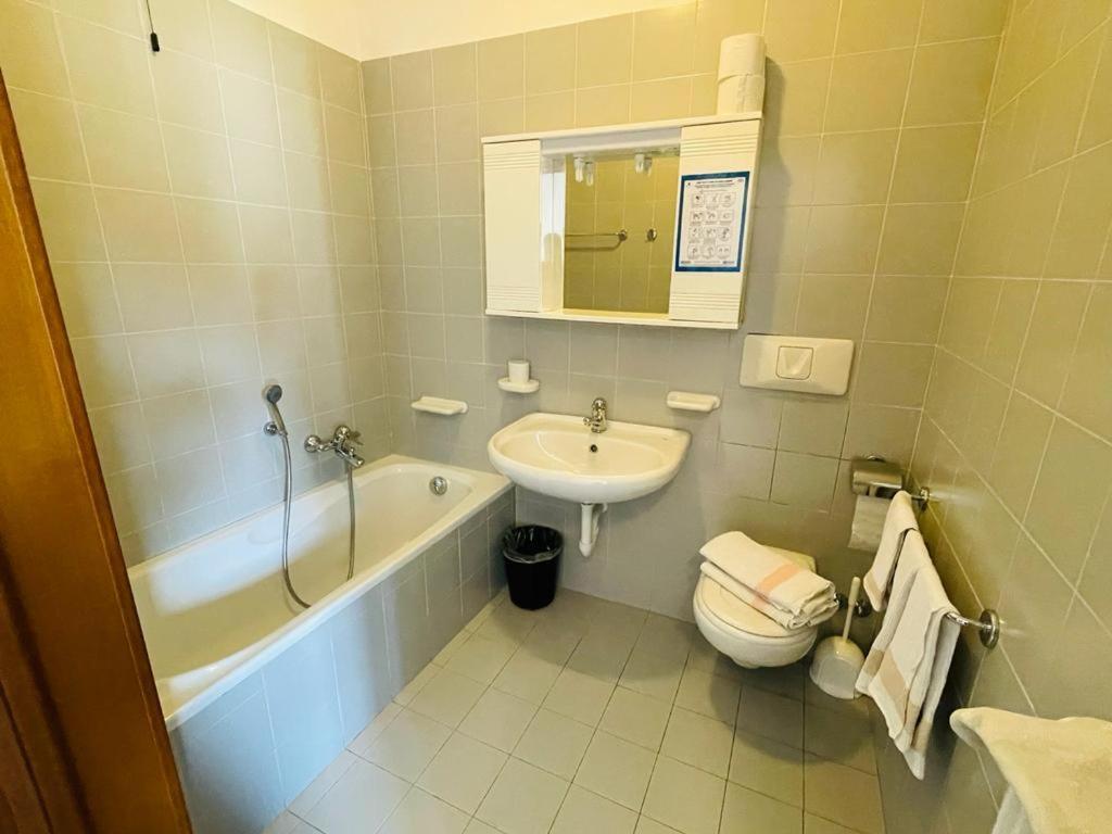 Foresteria Miramonti Affittacamere Fiavè Quarto foto